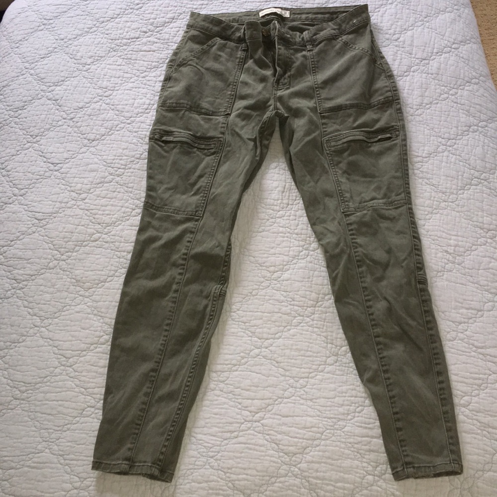 Abercrombie and Fitch green cargo pants